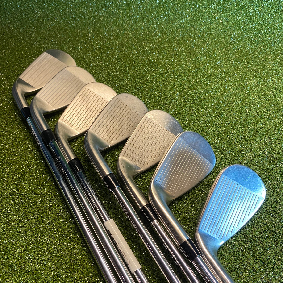 Titleist T300 Iron Set Capital Golf Exchange Inc.