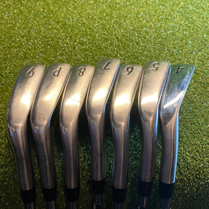 Titleist T300 Iron Set